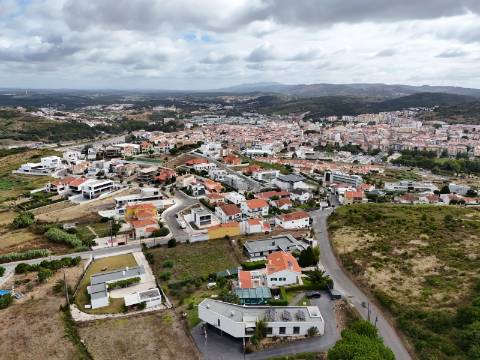 Terreno urbano em Torres Vedras