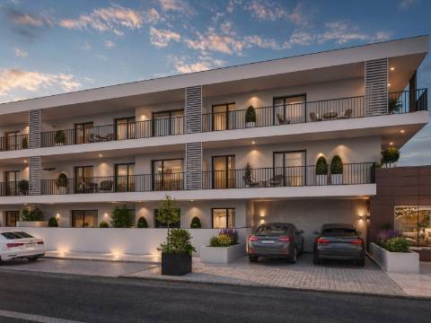 Apartamento T2 com garagem no centro de Ferrel