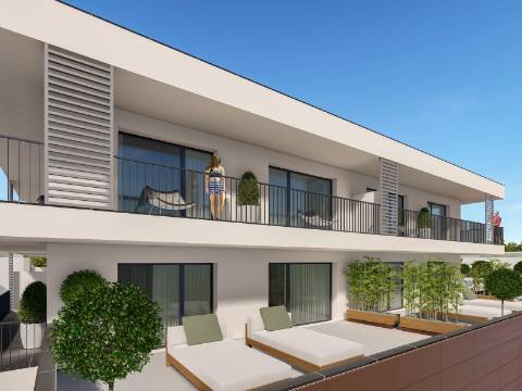 Apartamento T2 com garagem no centro de Ferrel