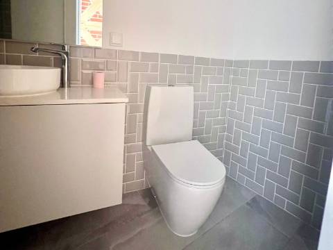 Exclusivo apartamento T2 de charme histórico e acabamentos de excelência