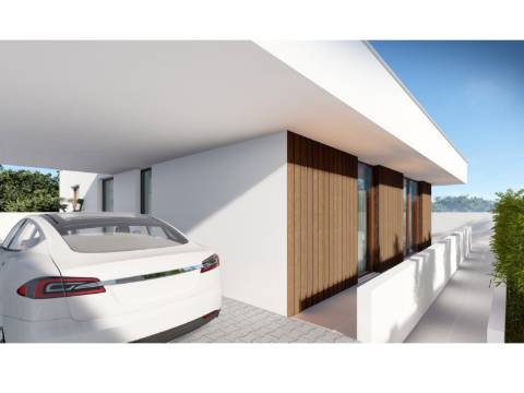 Moradia V3 térrea com piscina a 5 minutos das praias