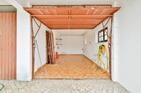 Apartamento T2+1 com garagem fechada na Foz do Arelho