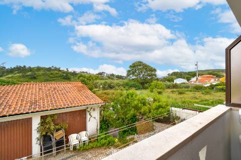 Apartamento T2+1 com garagem fechada na Foz do Arelho