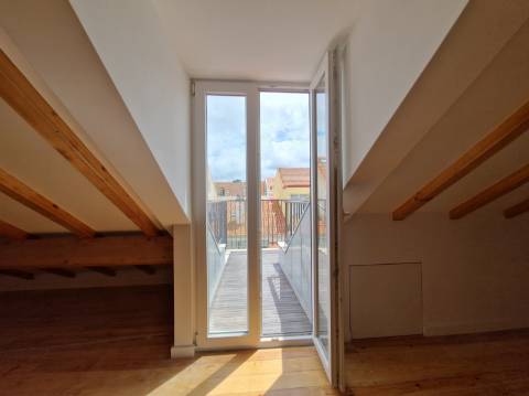 Apartamento T3 Duplex na Graça - Junto ao Miradouro da Senhora do Monte
