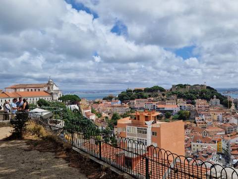 Apartamento T3 Duplex na Graça - Junto ao Miradouro da Senhora do Monte