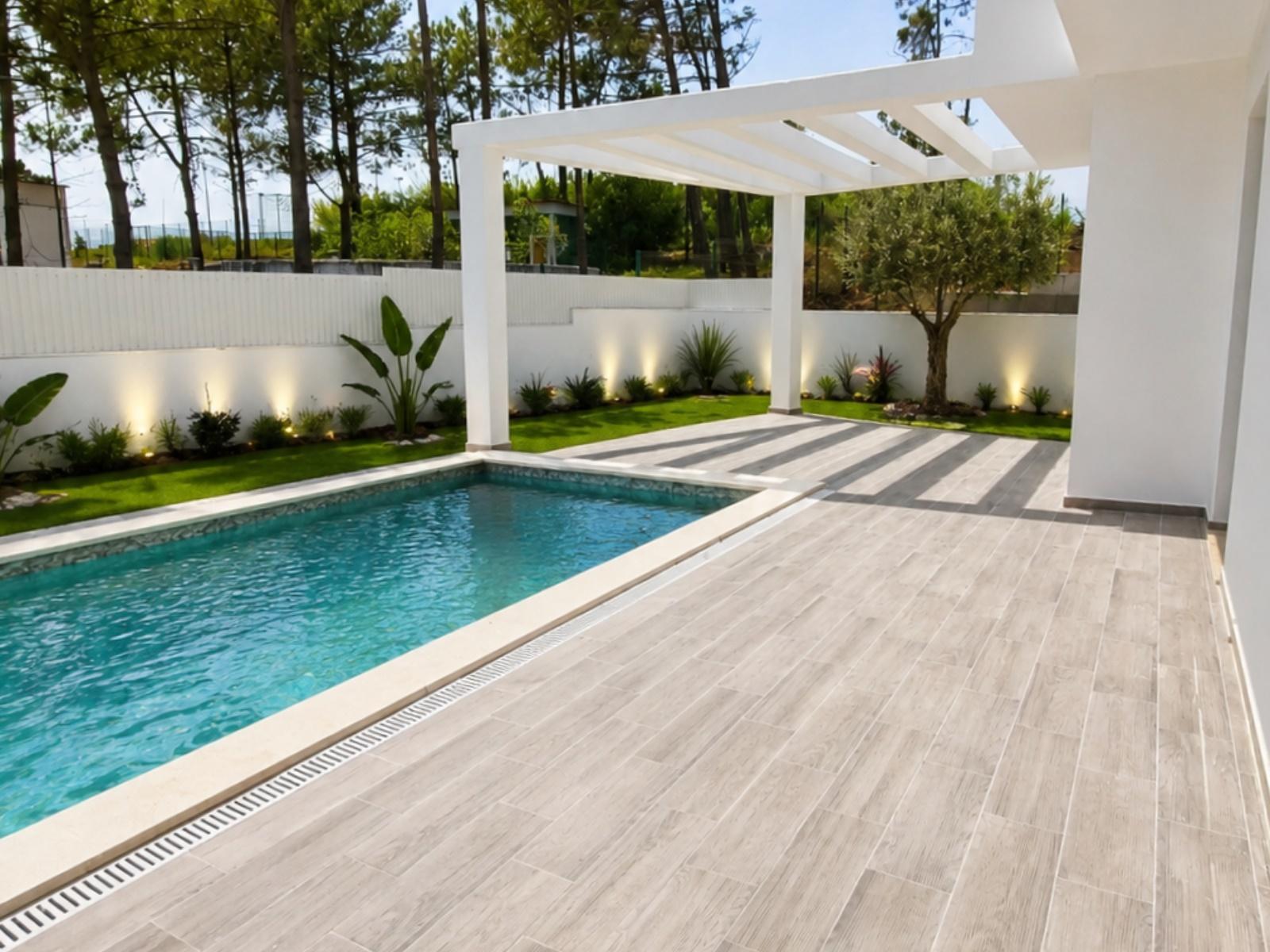 Moradia V4 com piscina perto da Lagoa de Óbidos