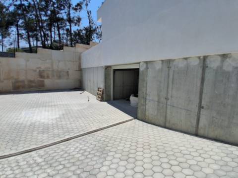Moradia V4 com piscina perto da Lagoa de Óbidos