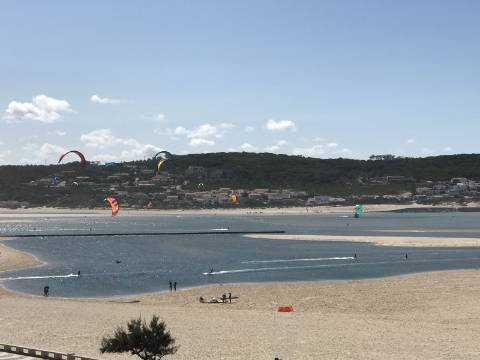 Moradia V4 com piscina perto da Lagoa de Óbidos