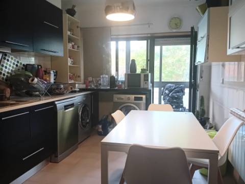 Apartamento T3 no Centro de Ourém com Terraço