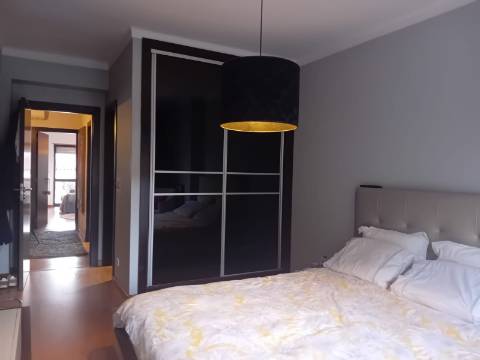 Apartamento T3 no Centro de Ourém com Terraço