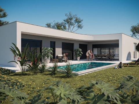 Moradia V3 com Piscina e Garagem em Salir de Matos