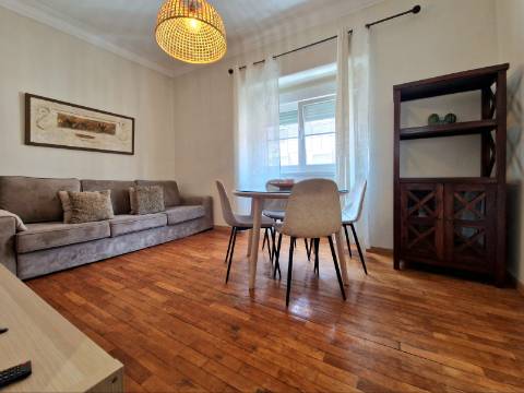 Apartamento T2+1 no centro de Moscavide