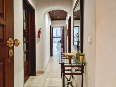 Apartamento T2+1 no centro de Moscavide