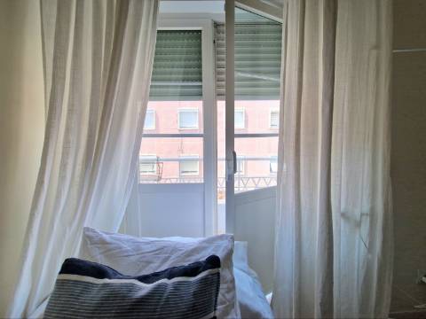 Apartamento T2+1 no centro de Moscavide