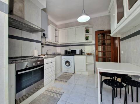 Apartamento T2+1 no centro de Moscavide