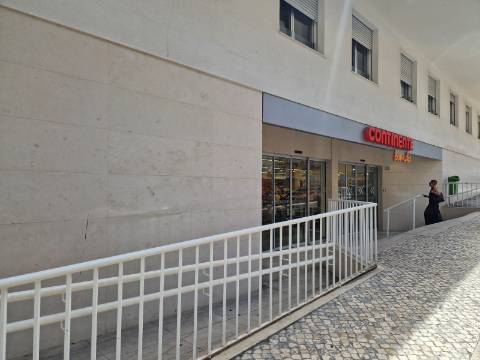 Apartamento T2+1 no centro de Moscavide