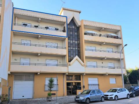 Apartamento Duplex T3 com Garagem | Centro de Ourém