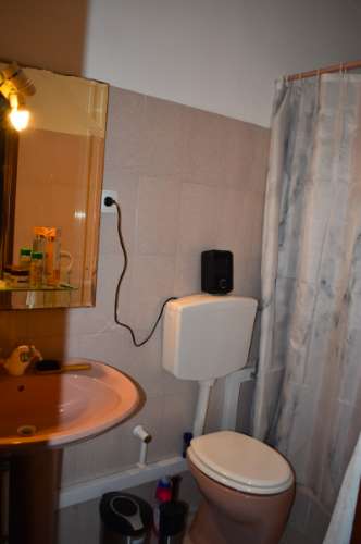 Apartamento T4 transformado em T3 com garagem