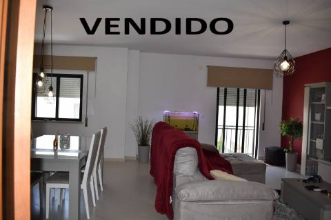 Apartamento T3 com garagem, em localização de excelência