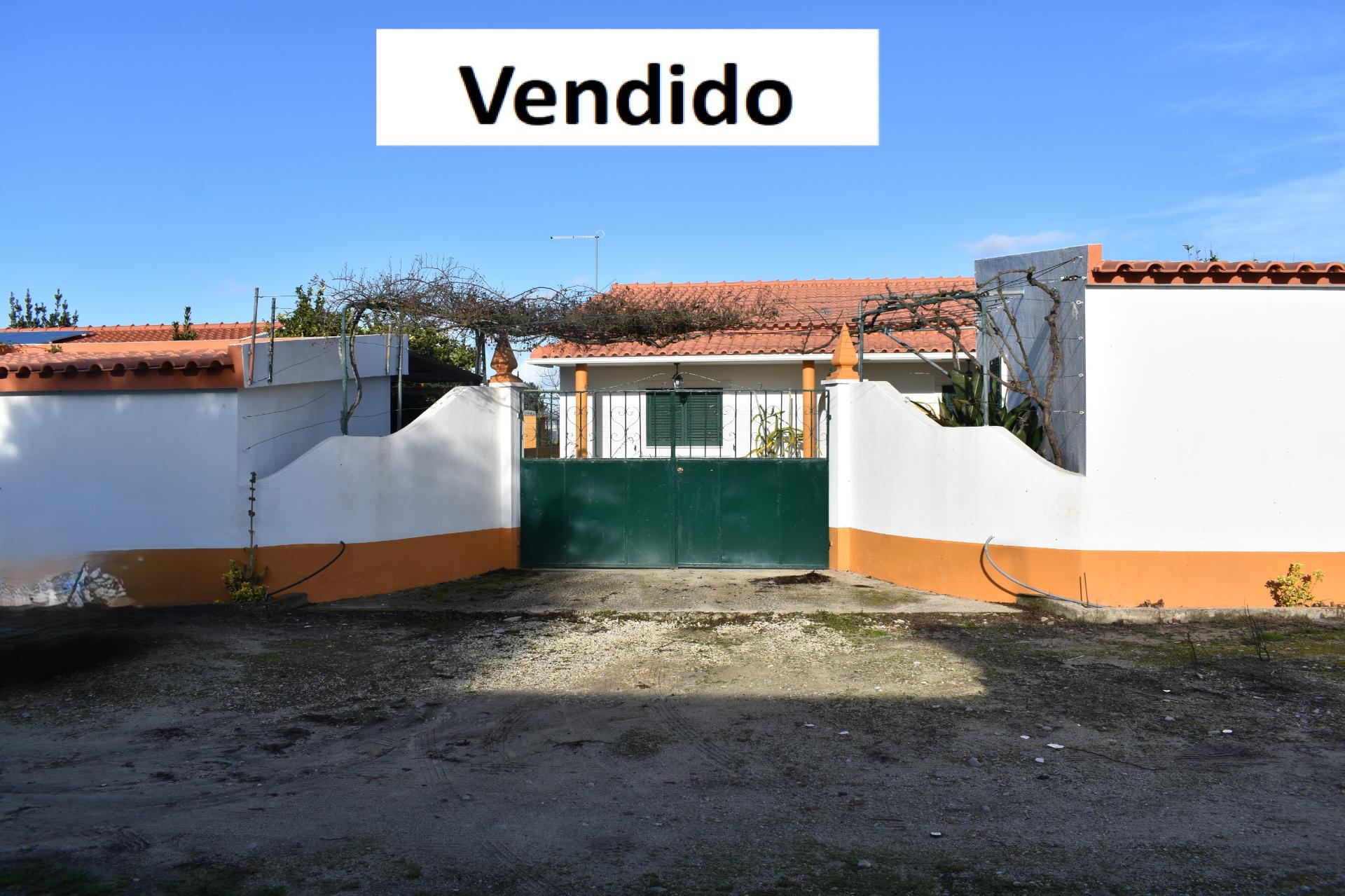 Moradia T3 com terreno
