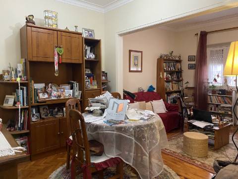 V E N D I D O - Excelente T1 c/ 62m2 em Moscavide - Boas Áreas - Varanda