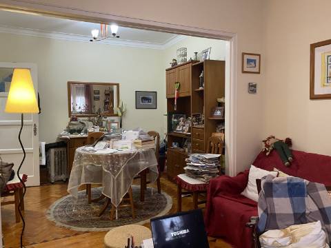 V E N D I D O - Excelente T1 c/ 62m2 em Moscavide - Boas Áreas - Varanda