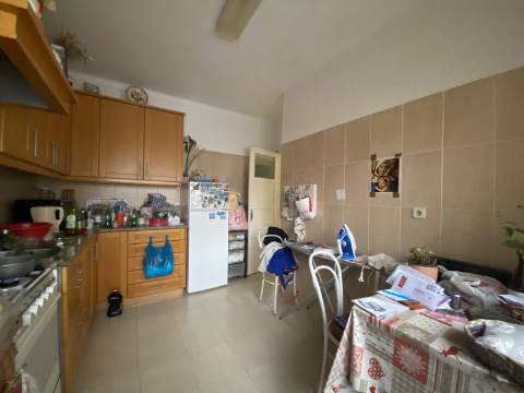 V E N D I D O - Excelente T1 c/ 62m2 em Moscavide - Boas Áreas - Varanda
