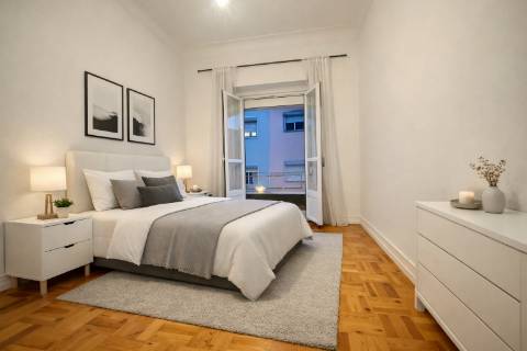 Apartamento T1 em Moscavide - 2º Andar - VARANDA