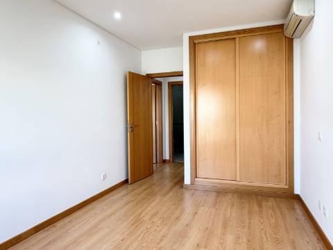 Apartamento T3 - Urb. Colinas do Cruzeiro - Excelente oportunidade