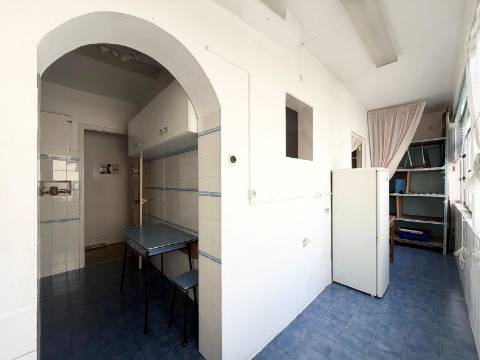 Apartamento T2 - Moscavide - 2º Andar - OPORTUNIDADE
