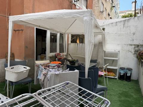 T1+1 p/ Venda em Moscavide - Terraço - RCH