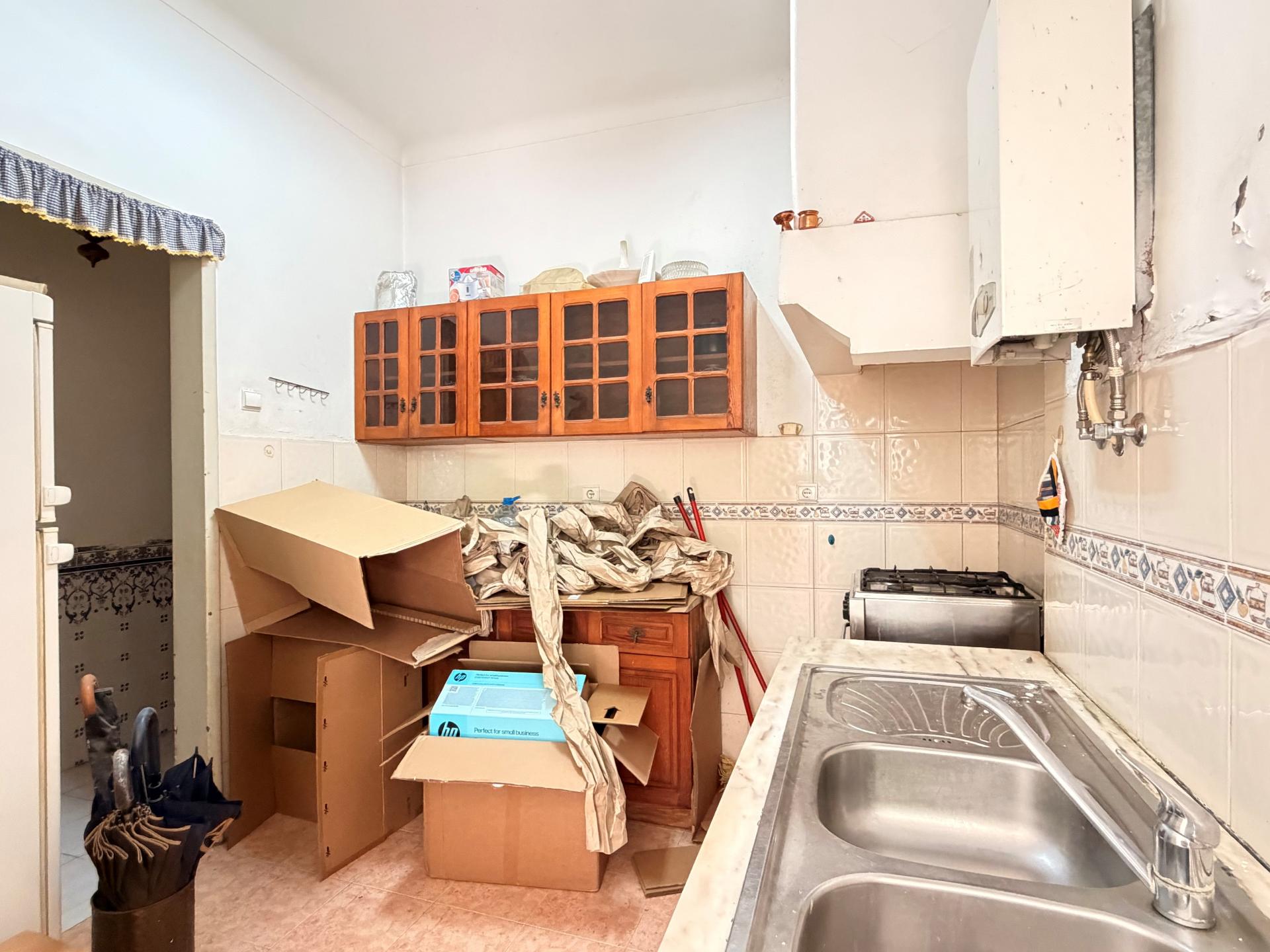 Apartamento T2 - Moscavide - Obras Totais - RCH c/ Terraço
