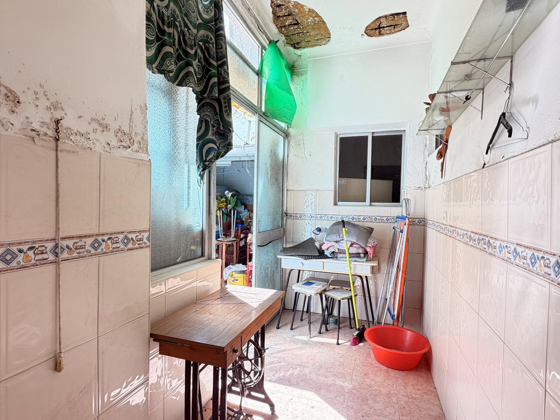 Apartamento T2 - Moscavide - Obras Totais - RCH c/ Terraço