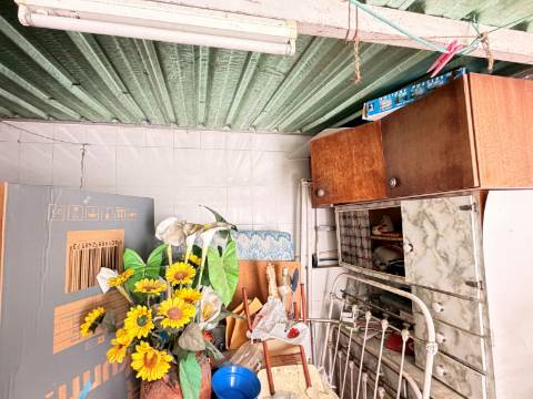 Apartamento T2 - Moscavide - Obras Totais - RCH c/ Terraço