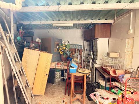 Apartamento T2 - Moscavide - Obras Totais - RCH c/ Terraço
