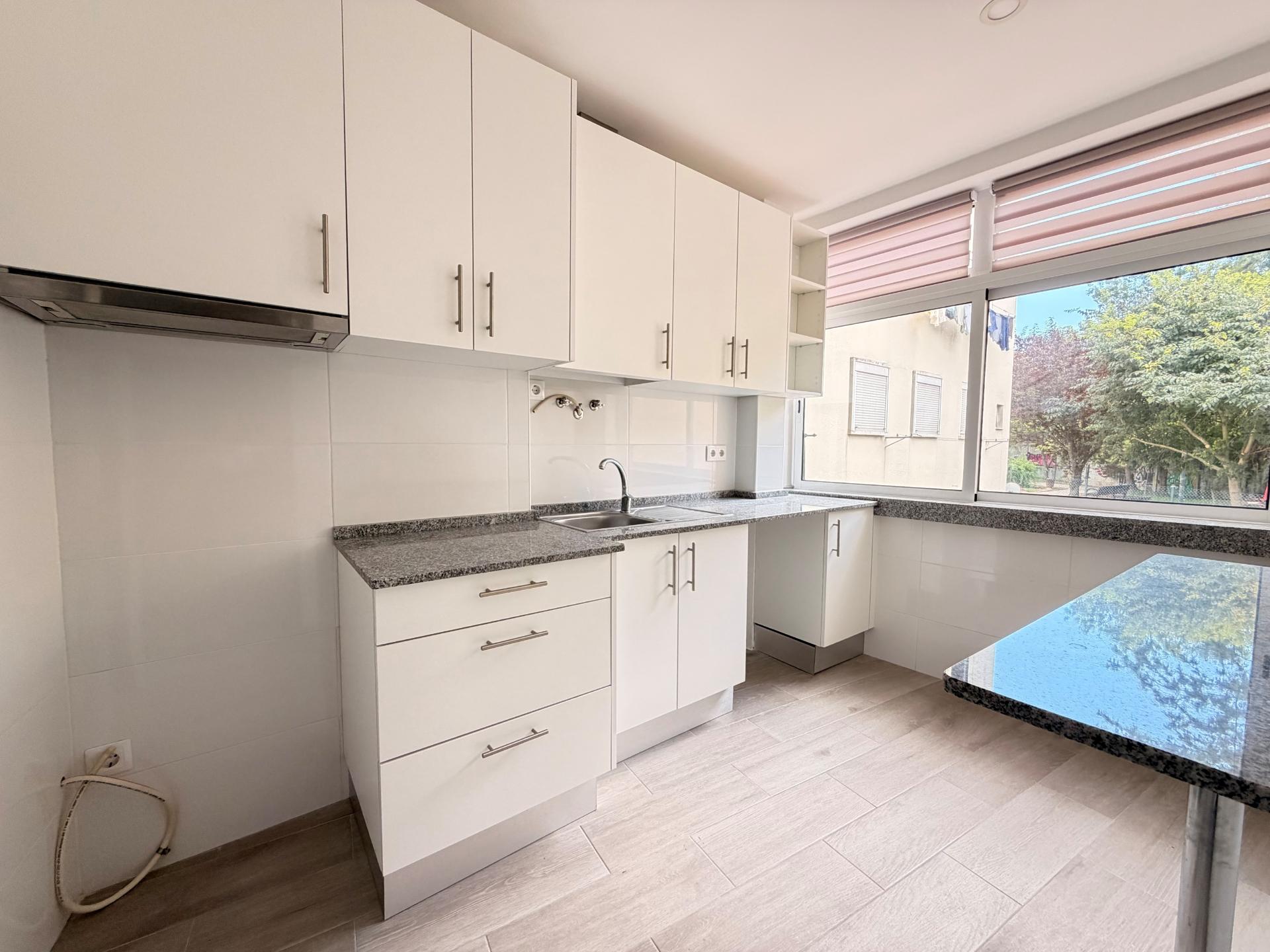 Apartamento T1 em Moscavide - 2º andar - p/ Arrendar