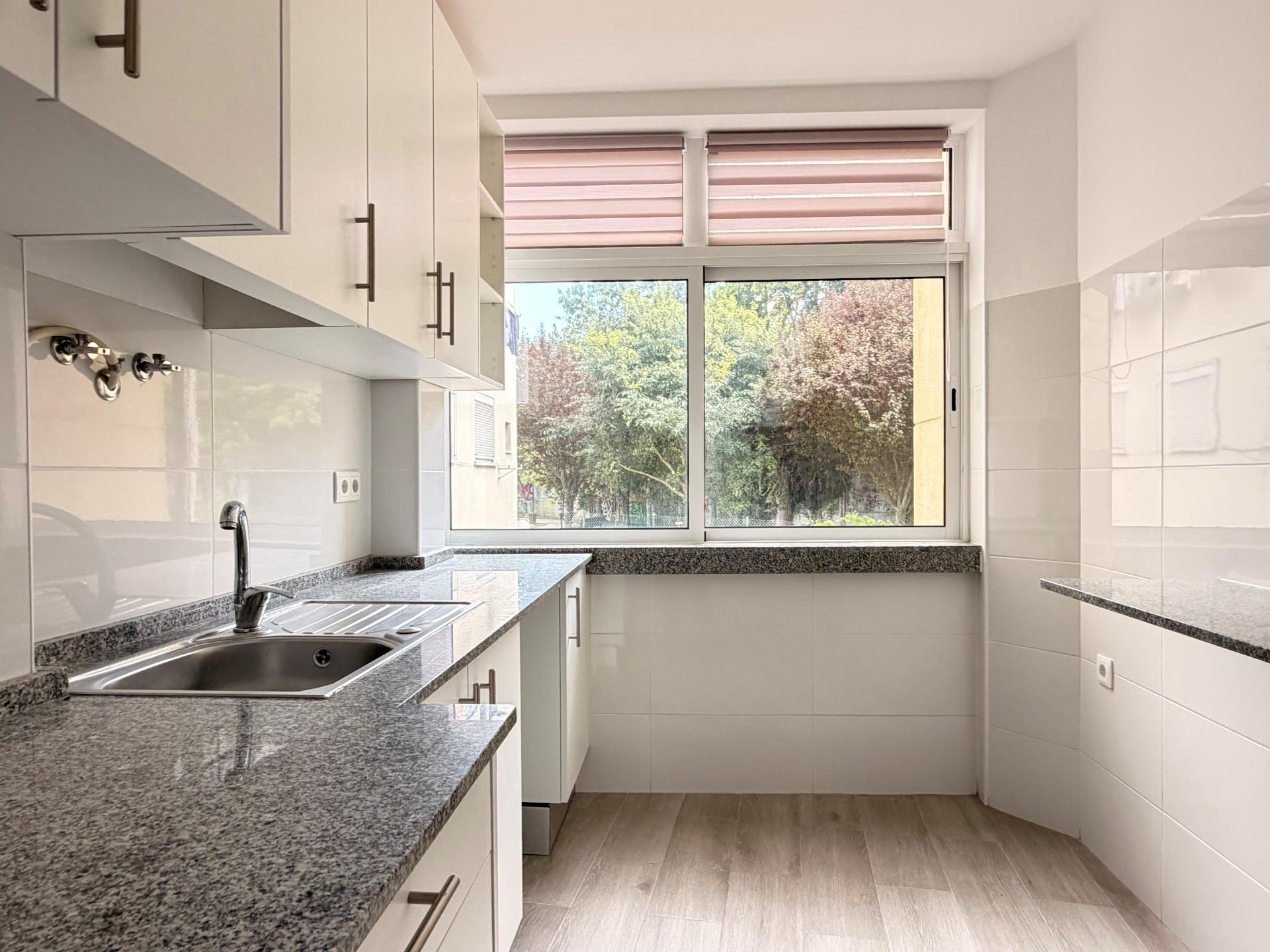 Apartamento T1 em Moscavide - 2º andar - p/ Arrendar
