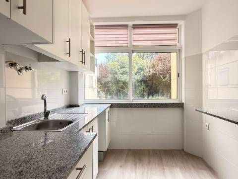 Apartamento T1 em Moscavide - 2º andar - p/ Arrendar