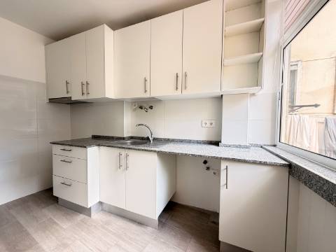 Apartamento T1 em Moscavide - 2º andar - p/ Arrendar