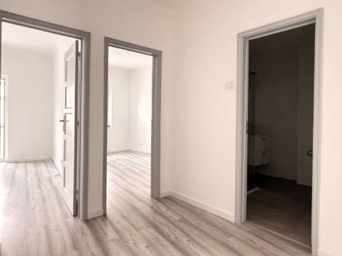Apartamento T1 em Moscavide - 2º andar - p/ Arrendar
