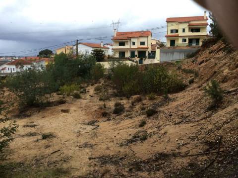 Terreno Exelente para o mercado de apartamentos ou moradias
