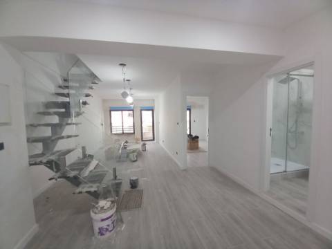Apartamento T3 duplex, Costa da Caparica, Almada