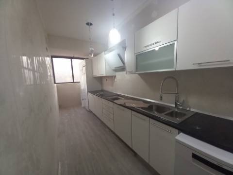 Apartamento T3 duplex, Costa da Caparica, Almada