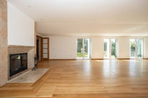 Moradia T6, Soltroia, Carvalhal