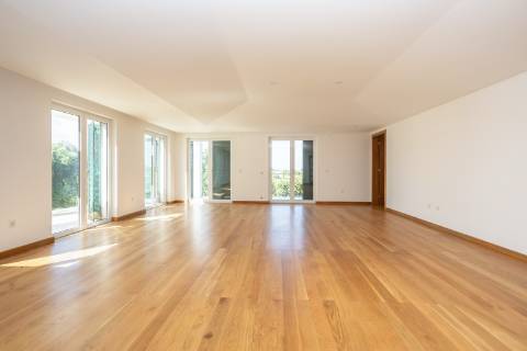 Moradia T6, Soltroia, Carvalhal