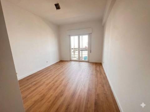 Apartamento t3 Praça de Portugal, Setubal
