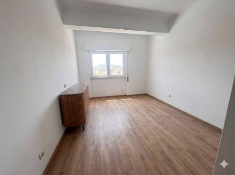 Apartamento t3 Praça de Portugal, Setubal