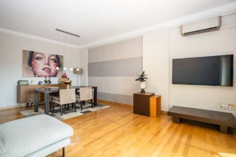 Apartamento T3 com garagem, Nova Azeda,Setúbal
