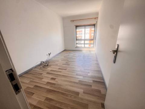 Apartamento t4 Monte Belo Norte ,Setúbal