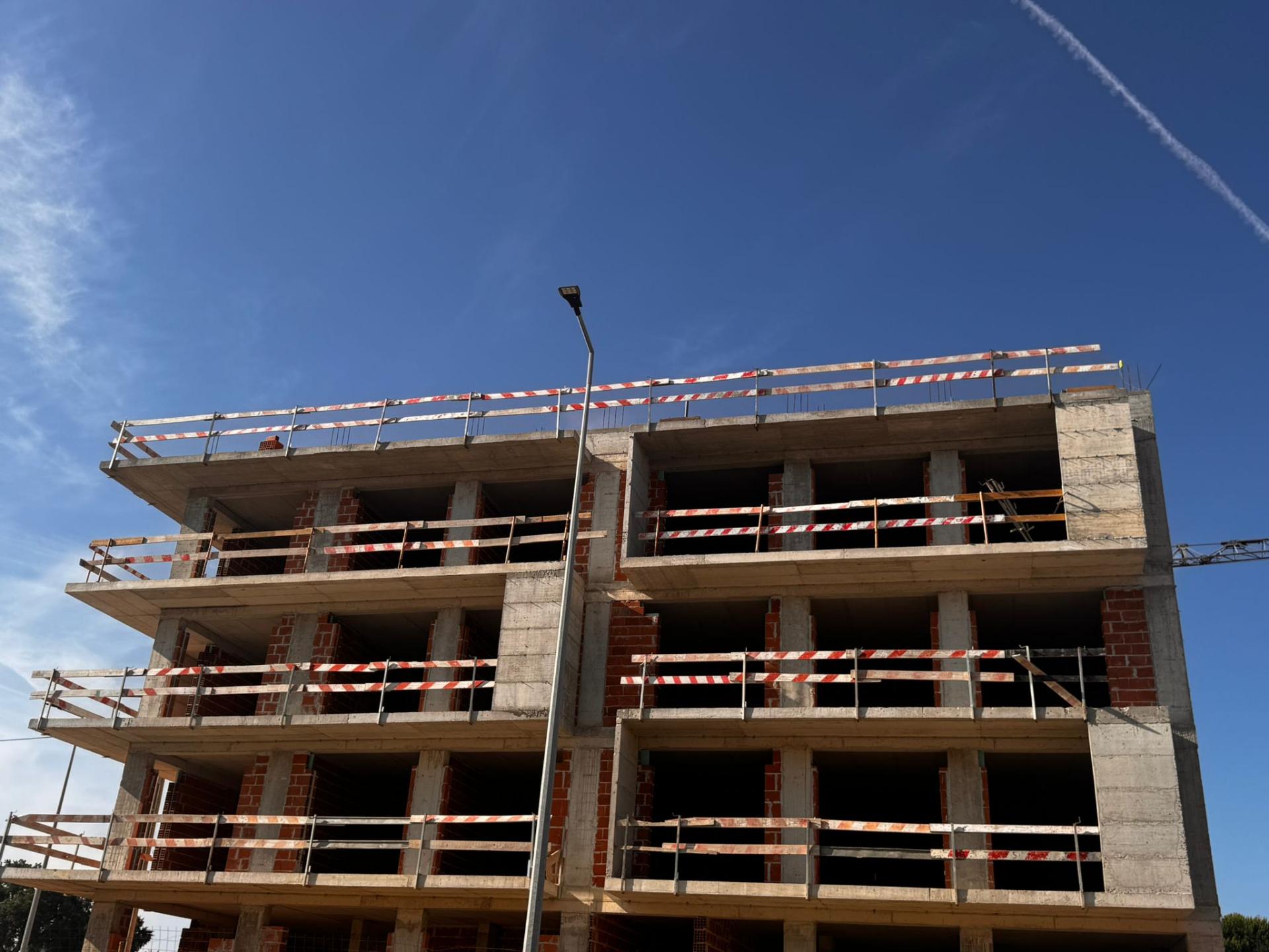 Apartamento T3, Novo, c/ parqueamento ,Pinhal Novo